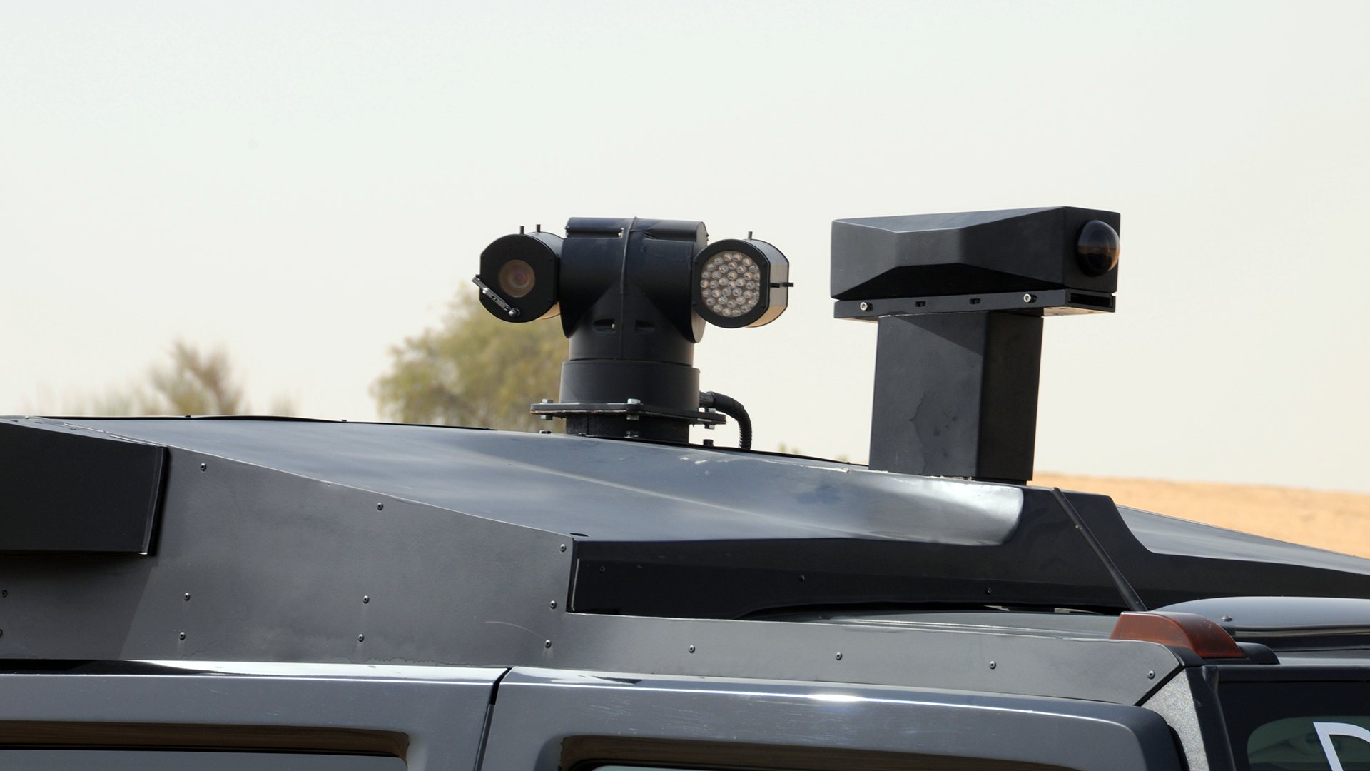 On the roof: the 360° camera and the infrared PTZ.