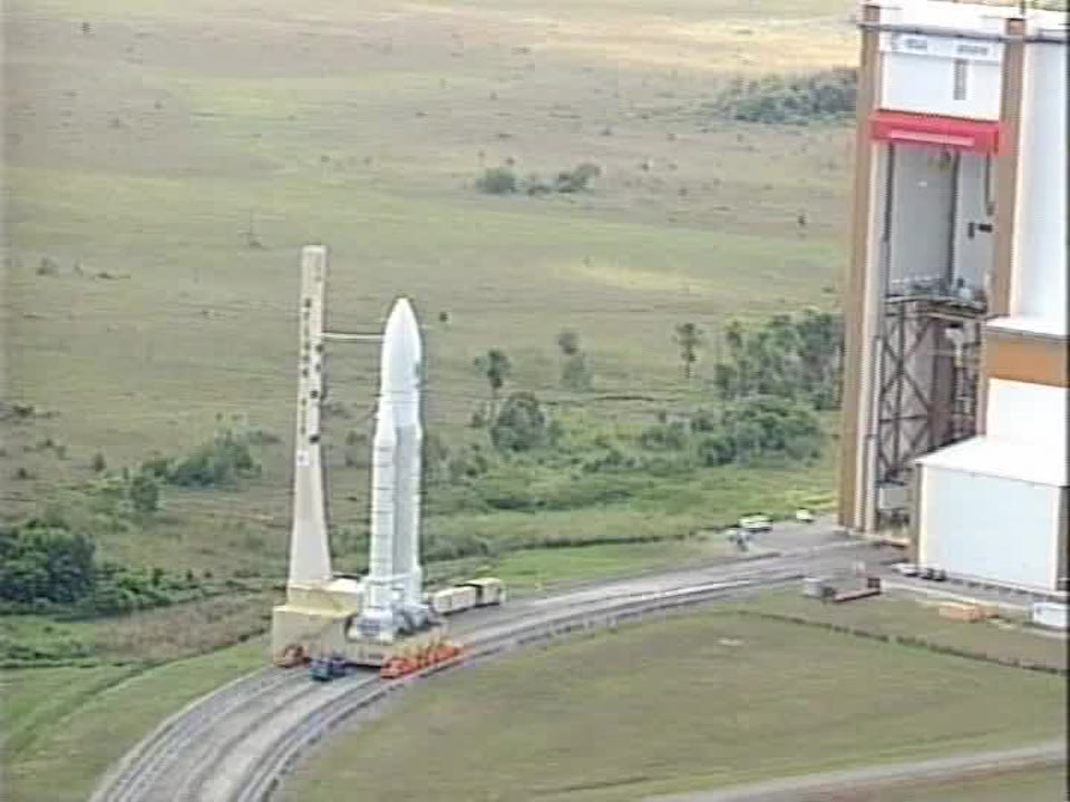 Roll-out to the pad: CNES footage on the disc.