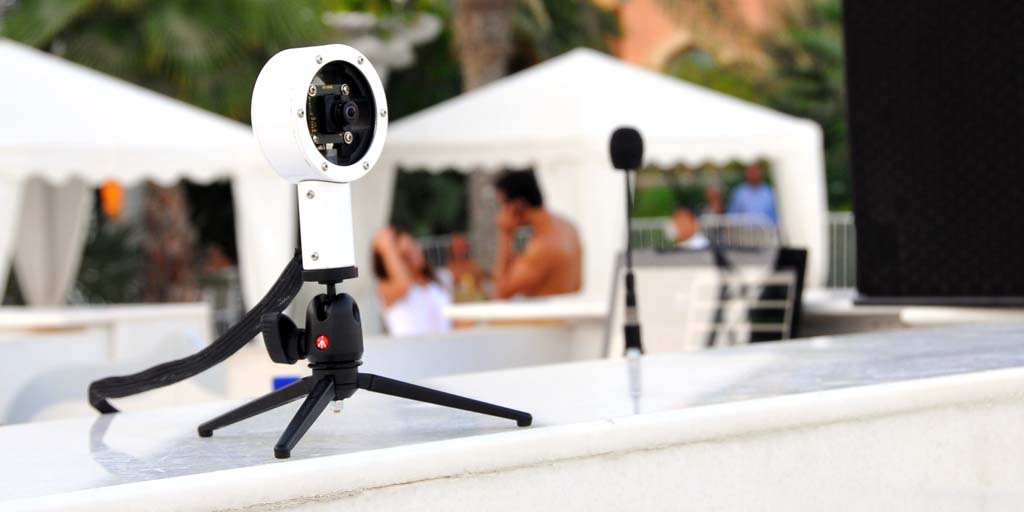 The camera on its tripod.